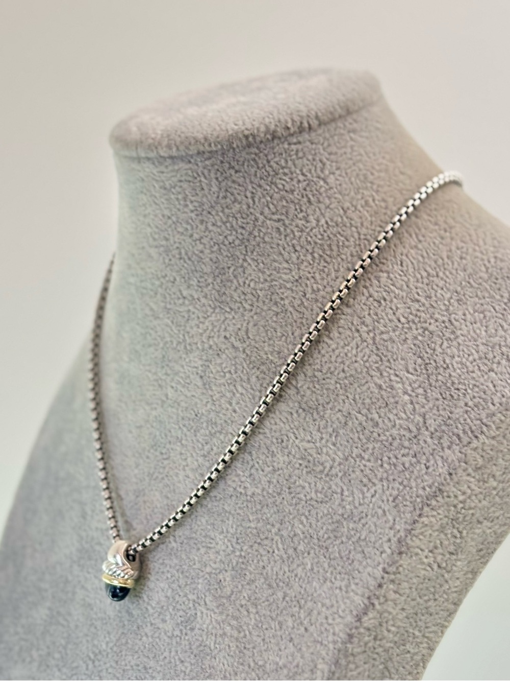 David Yurman 925 & 14k Gold Acorn Pendant Necklace with Black Onyx 16" - Picture 8 of 10
